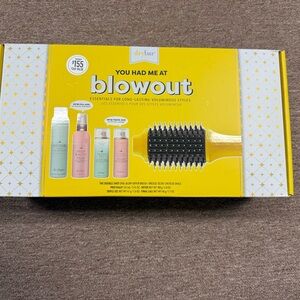 Drybar You Had Me at Blowout Set